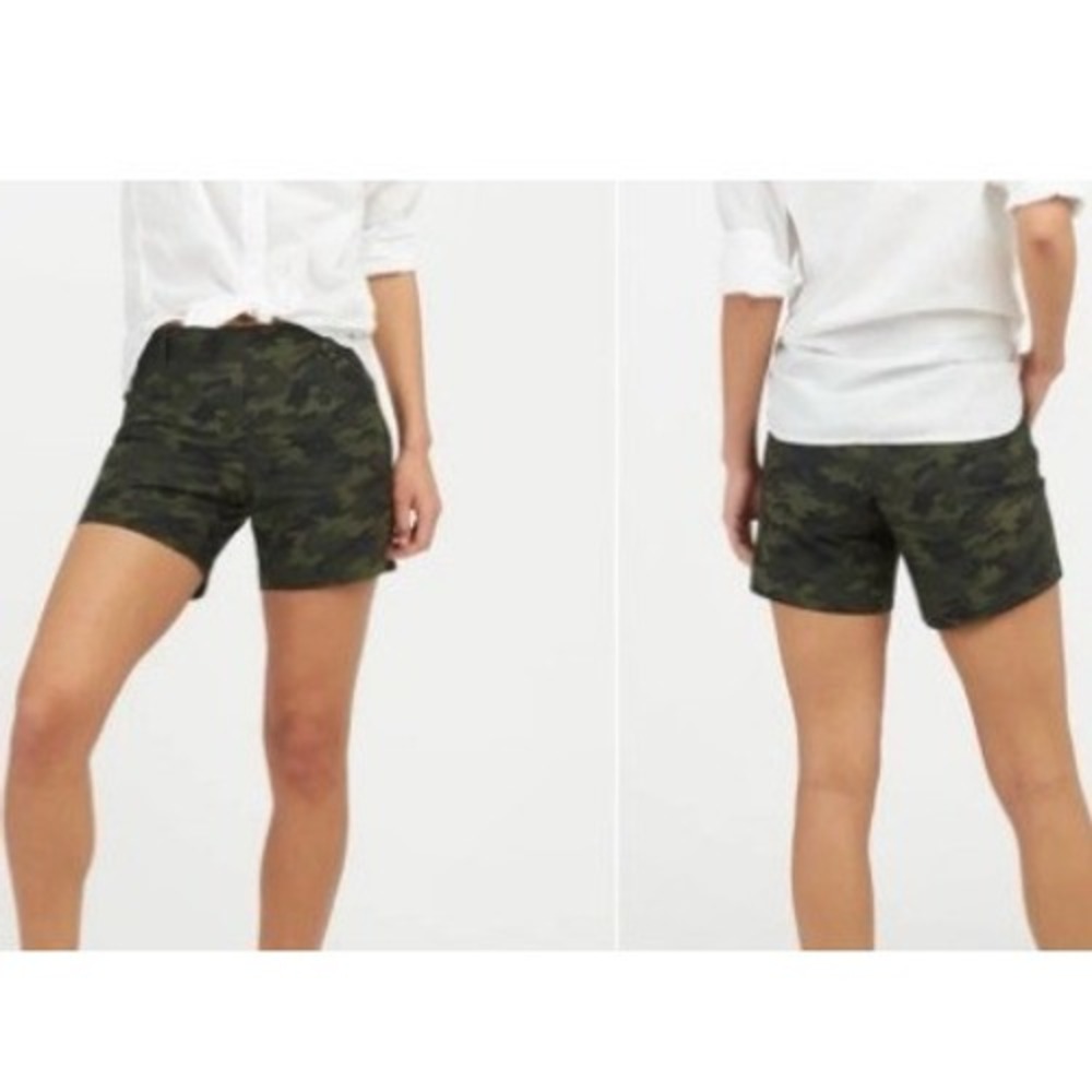 Spanx Sunshine Shorts Size Large Black Green Camo Pull On Shaping 50213R